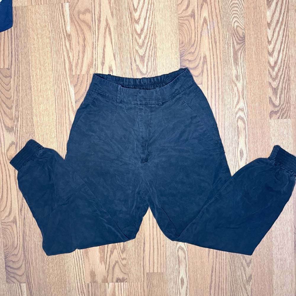 Zara women’s Black linen Pants
